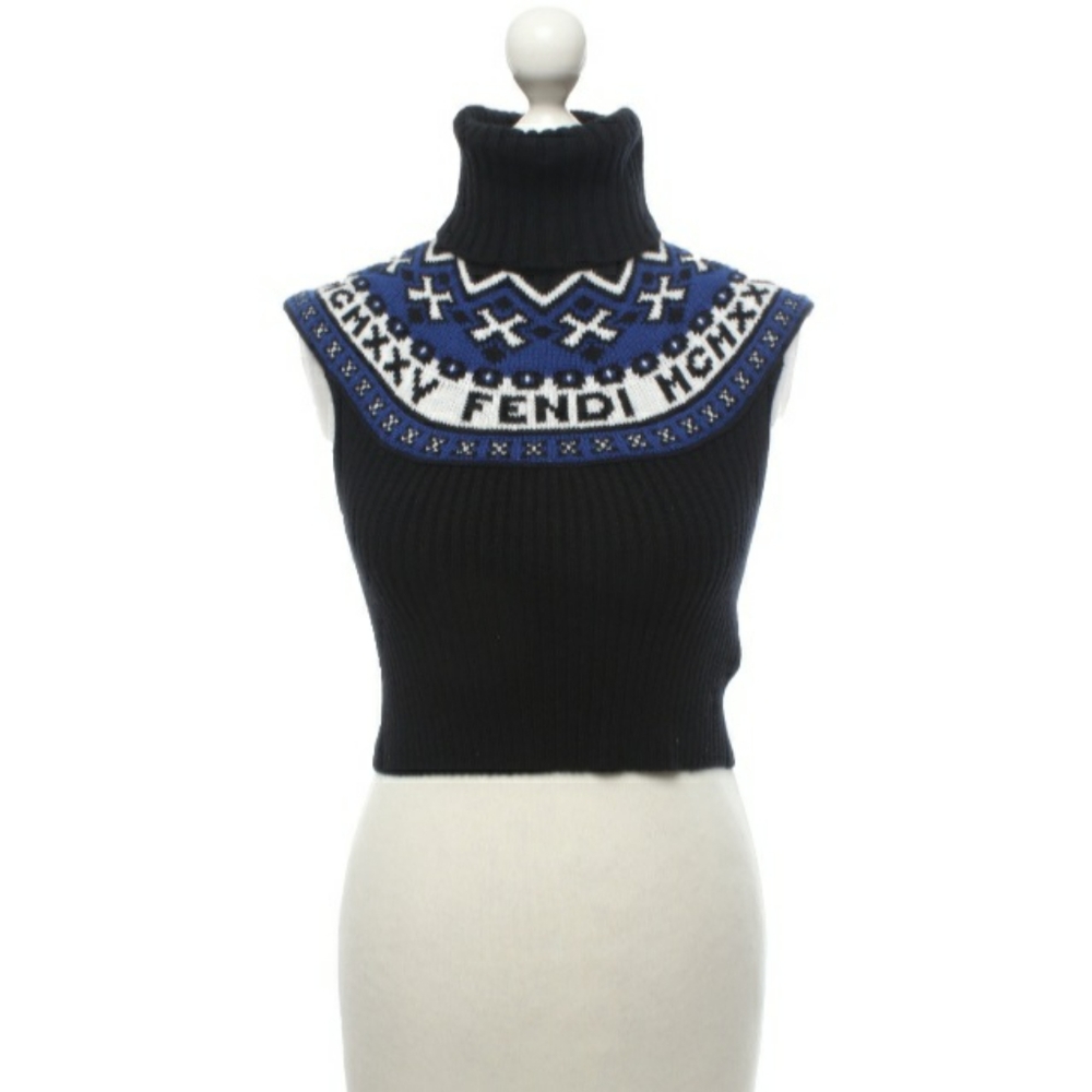 Fendi..sweater chop shirt... .